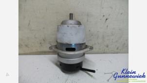 Gebruikte Motorsteun Volkswagen Touareg Prijs € 65,00 Margeregeling aangeboden door Klein Gunnewiek Autodemontage & Motorentechniek