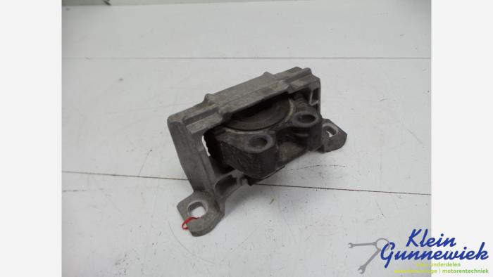 Gebruikte Motorrubber Ford Focus Prijs € 30,00 Margeregeling aangeboden door Klein Gunnewiek Autodemontage & Motorentechniek
