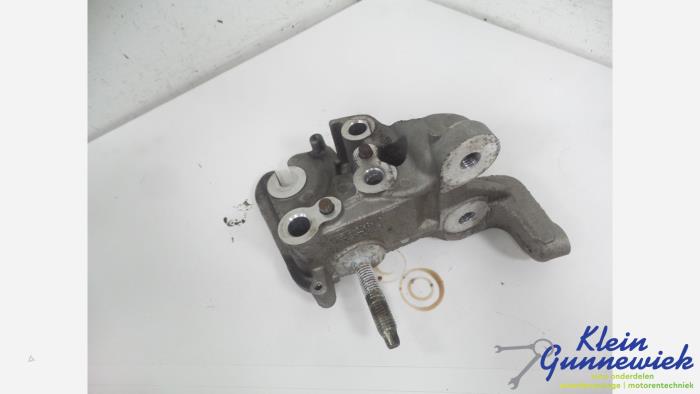 Gebruikte Motorsteun Ford Focus Prijs € 30,00 Margeregeling aangeboden door Klein Gunnewiek Autodemontage & Motorentechniek