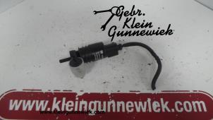 Gebruikte Ruitensproeierpomp voor Opel Mokka Prijs € 25,00 Margeregeling aangeboden door Gebr.Klein Gunnewiek Ho.BV