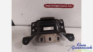 Gebruikte Versnellingsbak Steun Volkswagen T-Roc Prijs € 30,00 Margeregeling aangeboden door Klein Gunnewiek Autodemontage & Motorentechniek