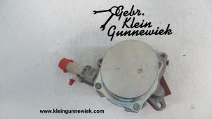 Gebruikte Vacuumpomp (Diesel) Opel Movano Prijs € 50,00 Margeregeling aangeboden door Gebr.Klein Gunnewiek Ho.BV
