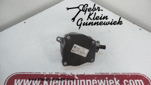 Gebruikte Vacuumpomp Rembekrachtiging Audi TT Prijs € 110,00 Margeregeling aangeboden door Gebr.Klein Gunnewiek Ho.BV