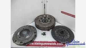 Gebruikte Vliegwiel Mercedes Vito Prijs € 185,00 Margeregeling aangeboden door Klein Gunnewiek Autodemontage & Motorentechniek