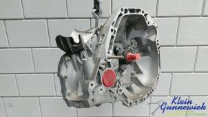 Nieuwe Versnellingsbak Renault Clio Prijs € 544,50 Inclusief btw aangeboden door Klein Gunnewiek Autodemontage & Motorentechniek