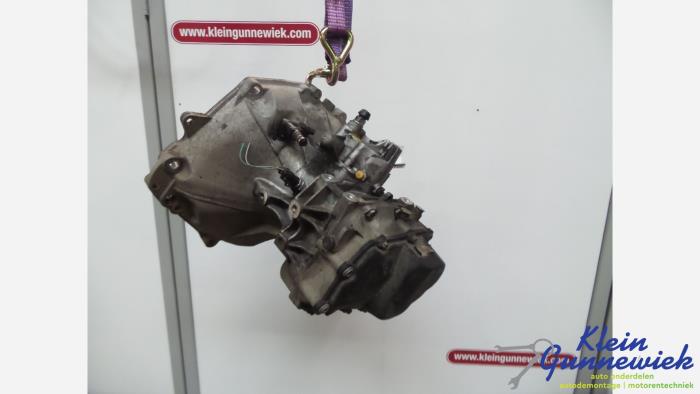 Versnellingsbak van een Opel Corsa 2015
