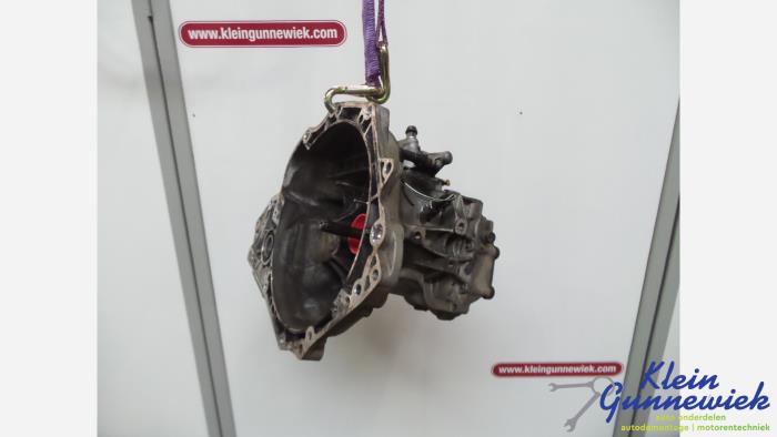 Versnellingsbak van een Opel Corsa 2015