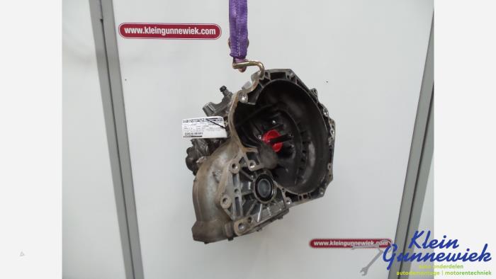 Versnellingsbak van een Opel Corsa 2015