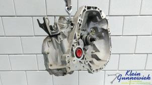 Gebruikte Versnellingsbak Renault Clio Prijs € 325,00 Margeregeling aangeboden door Klein Gunnewiek Autodemontage & Motorentechniek