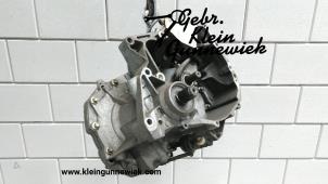 Gebruikte Versnellingsbak Renault Twingo Prijs € 150,00 Margeregeling aangeboden door Gebr.Klein Gunnewiek Ho.BV