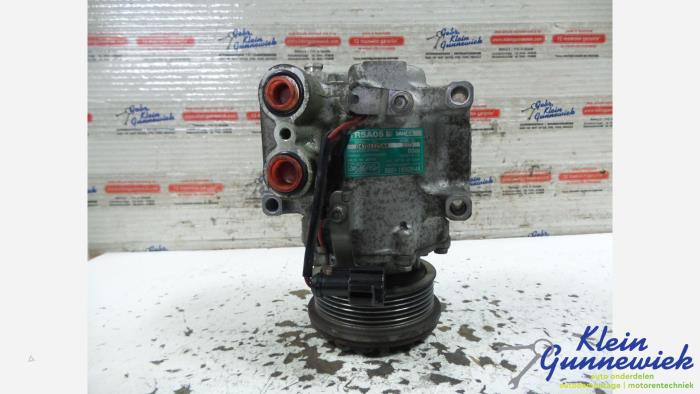 Gebruikte Pomp Airco Ford KA Prijs € 33,00 Margeregeling aangeboden door Klein Gunnewiek Autodemontage & Motorentechniek