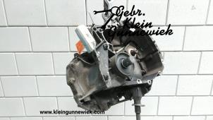 Gebruikte Versnellingsbak Renault Kangoo Prijs op aanvraag aangeboden door Gebr.Klein Gunnewiek Ho.BV