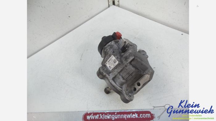 Gebruikte Brandstofpomp Mechanisch Volkswagen Passat Prijs € 139,00 Margeregeling aangeboden door Klein Gunnewiek Autodemontage & Motorentechniek