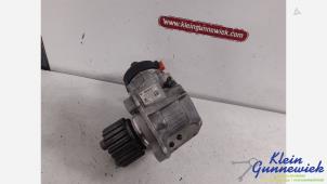 Gebruikte Brandstofpomp Mechanisch Volkswagen Passat Prijs € 135,00 Margeregeling aangeboden door Klein Gunnewiek Autodemontage & Motorentechniek