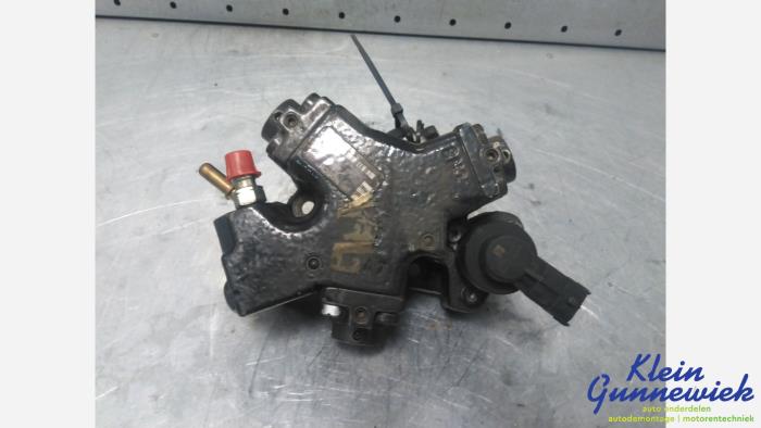 Gebruikte Brandstofpomp Mechanisch Opel Corsa Prijs € 127,00 Margeregeling aangeboden door Klein Gunnewiek Autodemontage & Motorentechniek