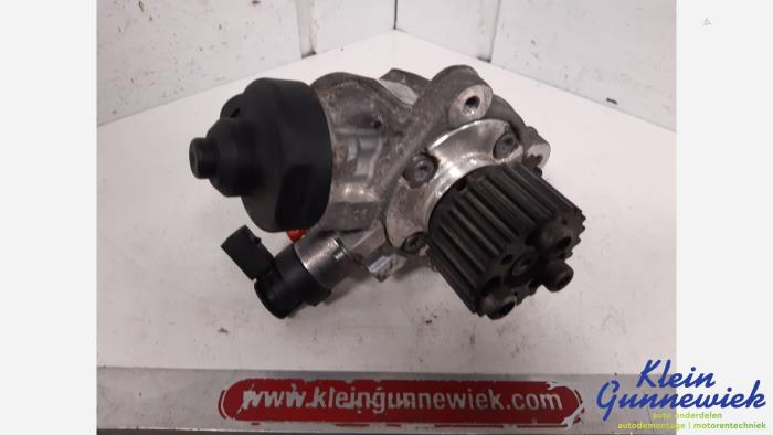 Gebruikte Brandstofpomp Mechanisch Volkswagen Passat Prijs € 139,00 Margeregeling aangeboden door Klein Gunnewiek Autodemontage & Motorentechniek