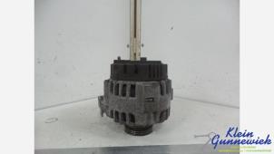 Gebruikte Dynamo Dacia Sandero Prijs € 35,00 Margeregeling aangeboden door Klein Gunnewiek Autodemontage & Motorentechniek