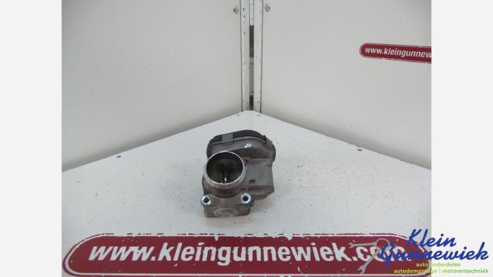 Gebruikte Gasklephuis Ford Focus Prijs € 15,00 Margeregeling aangeboden door Klein Gunnewiek Autodemontage & Motorentechniek