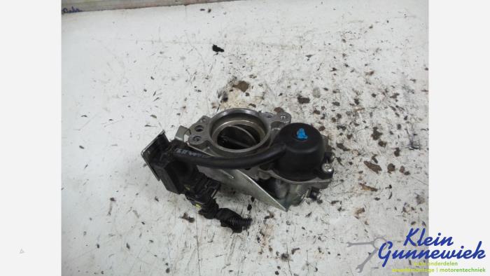 Gebruikte Gasklephuis Opel Corsa Prijs € 31,00 Margeregeling aangeboden door Klein Gunnewiek Autodemontage & Motorentechniek