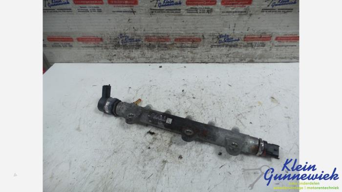 Gebruikte Verstuiver brug Renault Trafic Prijs € 33,00 Margeregeling aangeboden door Klein Gunnewiek Autodemontage & Motorentechniek