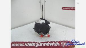 Gebruikte Gasklephuis Volkswagen Jetta Prijs € 75,00 Margeregeling aangeboden door Klein Gunnewiek Autodemontage & Motorentechniek