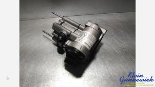 Gebruikte EGR Klep Renault Trafic Prijs € 85,00 Margeregeling aangeboden door Klein Gunnewiek Autodemontage & Motorentechniek