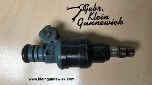 Gebruikte Injector (benzine injectie) Volkswagen Golf Prijs € 75,00 Margeregeling aangeboden door Gebr.Klein Gunnewiek Ho.BV