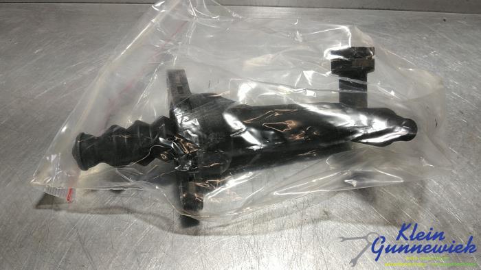 Gebruikte Koppeling Hulp Cilinder Volkswagen Polo Prijs € 20,00 Margeregeling aangeboden door Klein Gunnewiek Autodemontage & Motorentechniek