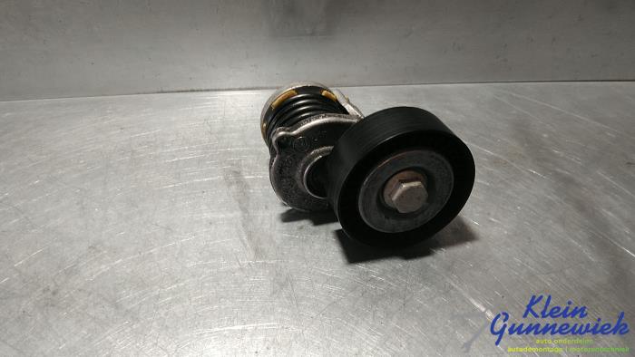 Gebruikte Spanrol Multiriem Volkswagen Passat Prijs € 40,00 Margeregeling aangeboden door Klein Gunnewiek Autodemontage & Motorentechniek