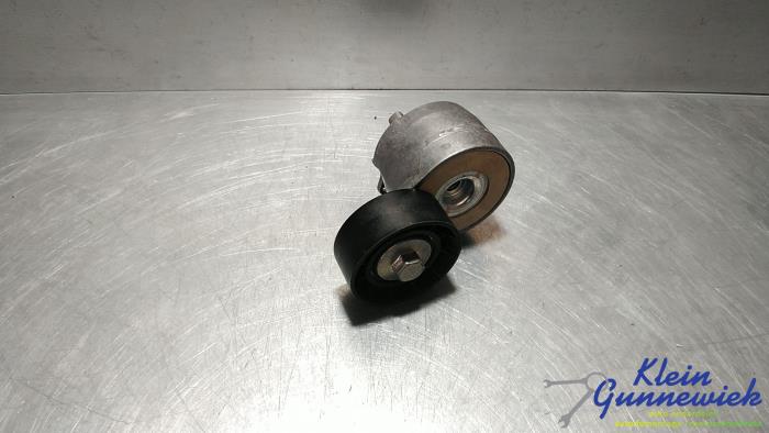 Gebruikte Spanrol Multiriem Opel Corsa Prijs € 19,00 Margeregeling aangeboden door Klein Gunnewiek Autodemontage & Motorentechniek