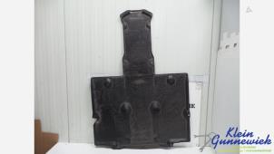 Gebruikte Bodem beschermplaat Porsche 911 Prijs € 50,00 Margeregeling aangeboden door Klein Gunnewiek Autodemontage & Motorentechniek