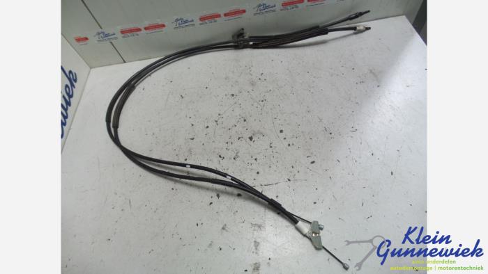 Gebruikte Handrem Kabel Volvo V40 Prijs € 35,00 Margeregeling aangeboden door Klein Gunnewiek Autodemontage & Motorentechniek