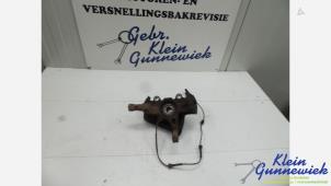 Gebruikte Asschenkel links-voor Peugeot Bipper Prijs € 40,00 Margeregeling aangeboden door Klein Gunnewiek Autodemontage & Motorentechniek