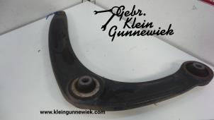 Gebruikte Draagarm onder links-voor Citroen Berlingo Prijs € 50,00 Margeregeling aangeboden door Gebr.Klein Gunnewiek Ho.BV