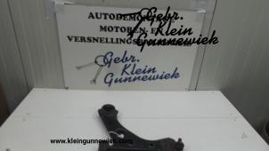 Gebruikte Draagarm onder links-voor Opel Adam Prijs € 40,00 Margeregeling aangeboden door Gebr.Klein Gunnewiek Ho.BV