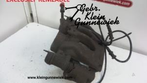 Gebruikte Remklauw (Tang) rechts-voor Volkswagen Crafter Prijs € 45,00 Margeregeling aangeboden door Gebr.Klein Gunnewiek Ho.BV