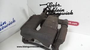 Gebruikte Remklauw (Tang) rechts-achter Volkswagen Transporter Prijs € 50,00 Margeregeling aangeboden door Gebr.Klein Gunnewiek Ho.BV