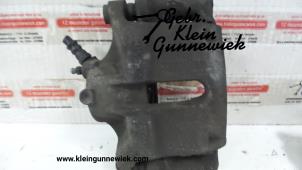 Gebruikte Remklauw (Tang) links-voor Renault Kangoo Prijs € 50,00 Margeregeling aangeboden door Gebr.Klein Gunnewiek Ho.BV