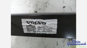 Gebruikte Stabilisatorstang voor Volvo V40 Prijs € 35,00 Margeregeling aangeboden door Klein Gunnewiek Autodemontage & Motorentechniek