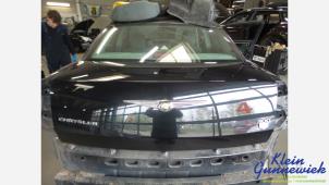 Gebruikte Kofferdeksel Chrysler 300 C Prijs € 95,00 Margeregeling aangeboden door Klein Gunnewiek Autodemontage & Motorentechniek