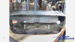 Gebruikte Kofferdeksel Audi S5 Prijs € 100,00 Margeregeling aangeboden door Klein Gunnewiek Autodemontage & Motorentechniek