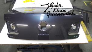 Gebruikte Kofferdeksel Volkswagen Phaeton Prijs € 150,00 Margeregeling aangeboden door Gebr.Klein Gunnewiek Ho.BV