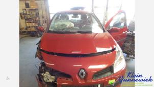 Gebruikte Motorkap Renault Clio Prijs € 29,50 Margeregeling aangeboden door Klein Gunnewiek Autodemontage & Motorentechniek