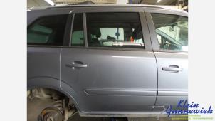 Gebruikte Portier 4Deurs rechts-achter Opel Zafira Prijs € 40,00 Margeregeling aangeboden door Klein Gunnewiek Autodemontage & Motorentechniek