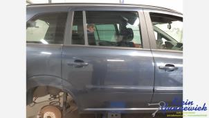 Gebruikte Portier 4Deurs rechts-achter Opel Zafira Prijs € 55,00 Margeregeling aangeboden door Klein Gunnewiek Autodemontage & Motorentechniek
