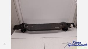 Gebruikte Bumperframe achter BMW M1 Prijs € 35,00 Margeregeling aangeboden door Klein Gunnewiek Autodemontage & Motorentechniek