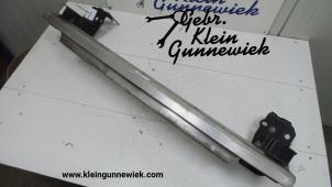 Gebruikte Bumperbalk voor Audi Q7 Prijs € 50,00 Margeregeling aangeboden door Gebr.Klein Gunnewiek Ho.BV