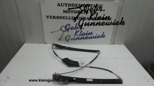 Gebruikte Raammechaniek 4Deurs rechts-voor Audi Q5 Prijs € 55,00 Margeregeling aangeboden door Gebr.Klein Gunnewiek Ho.BV