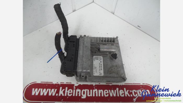 Inspuitcomputer van een Skoda Rapid 2015