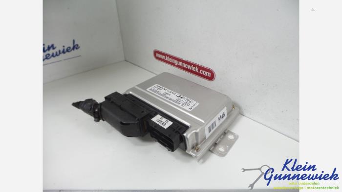 Gebruikte Inspuitcomputer Hyundai Tucson Prijs € 53,00 Margeregeling aangeboden door Klein Gunnewiek Autodemontage & Motorentechniek